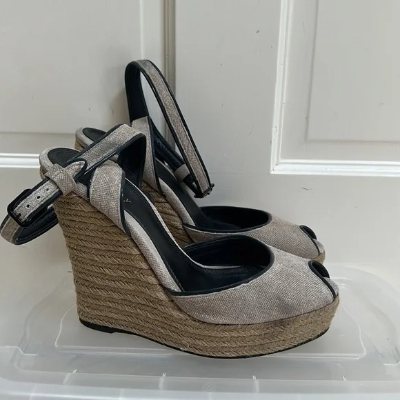 Theory peep toe espadrilles. 5” size 39​​​​​​​​​​​​​​​ - Picture 3 of 12